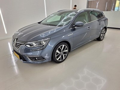 Renault Megane estate TCe 140 EDC Bose