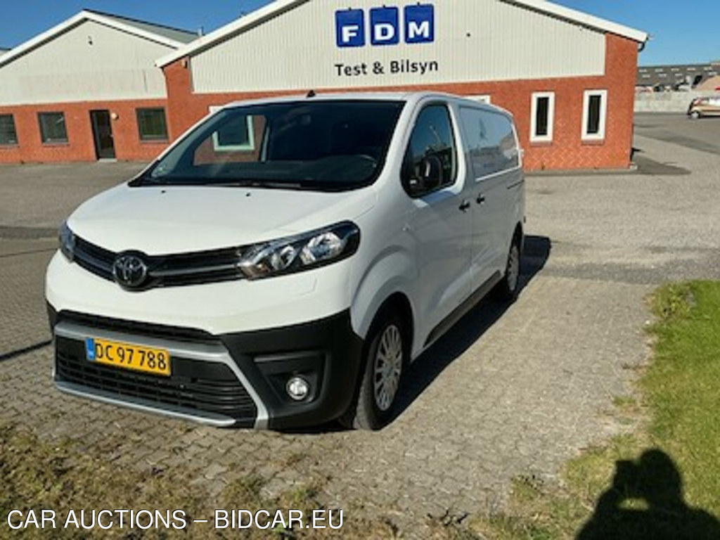 Toyota PROACE 2,0D Medium/dobbelt skydedør, dobbelt bagdør u/ruder, aut.gear Comfort Master UA!