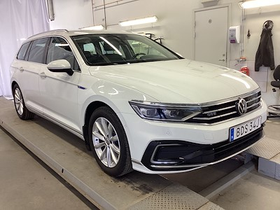 Volkswagen Passat GTE SC Executive Drag Varmare Side Assist