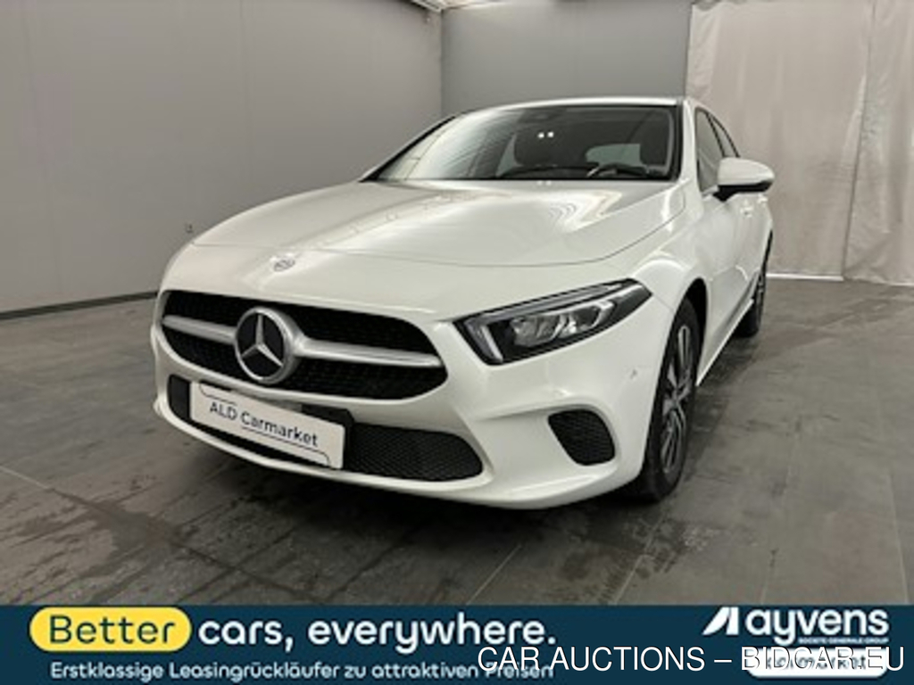 Mercedes-Benz A-Klasse MERCEDES-BENZ A 250 e 8G-DCT Style Limousine, 5-turig, Automatik, 8-Gang