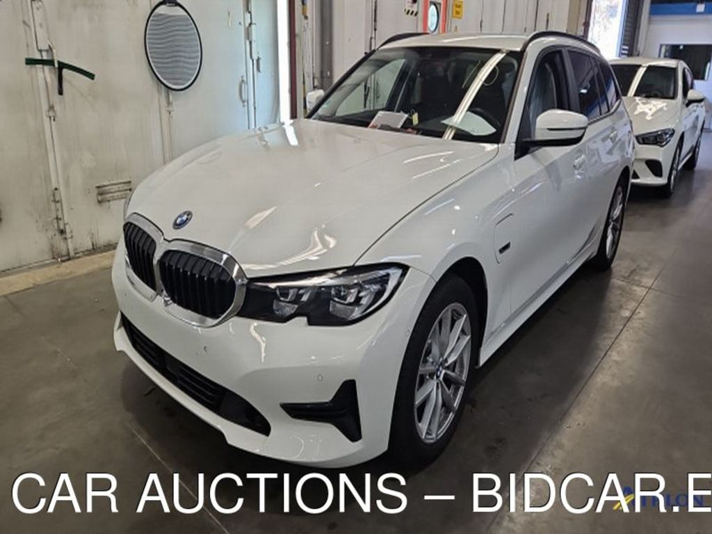 BMW 330E TOURING AUT. Advantage, 2022
