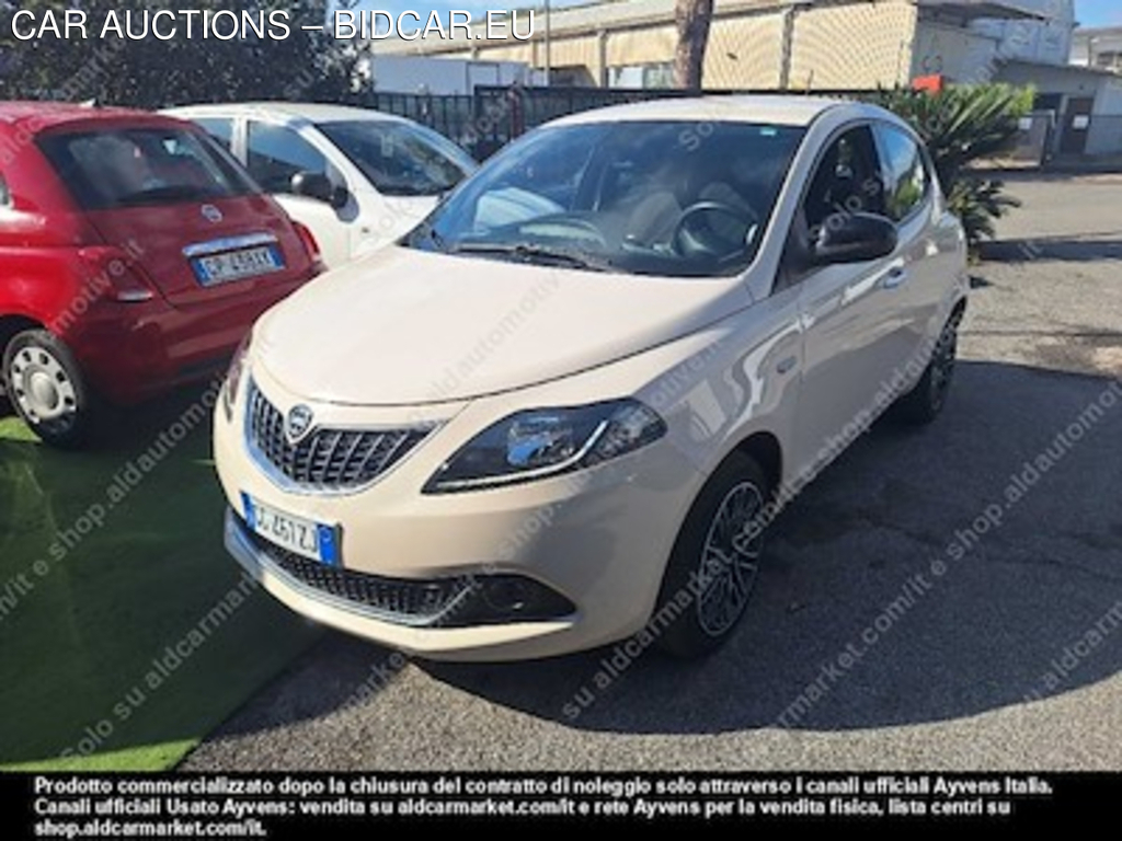 Lancia ypsilon ecochic 1.0 firefly 70cv -