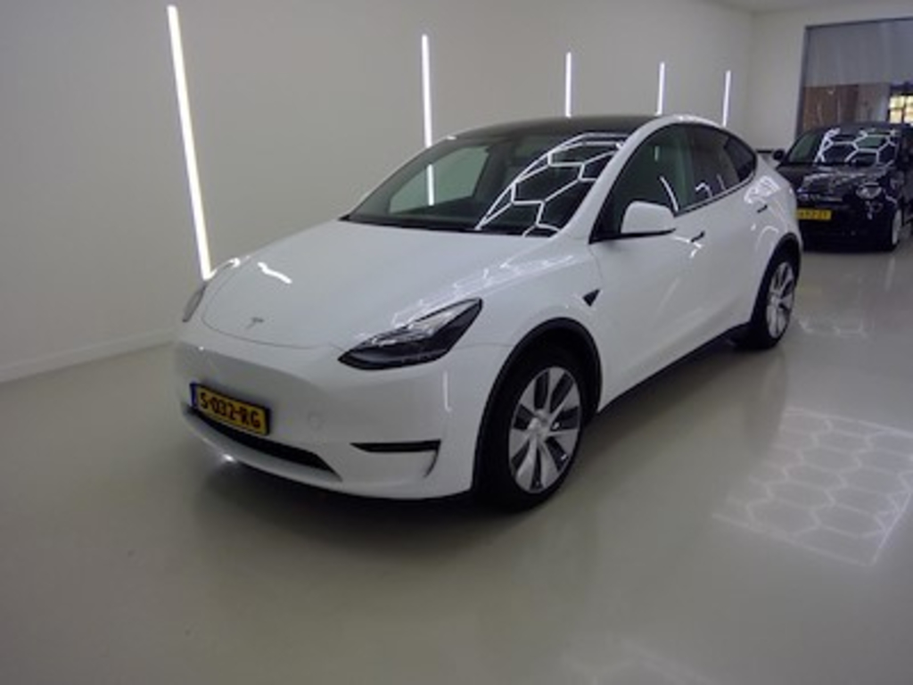 Tesla Model Y RWD 5d