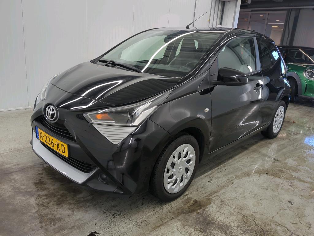 Toyota Aygo 1.0 VVT-i 53kW X-Play, 2021