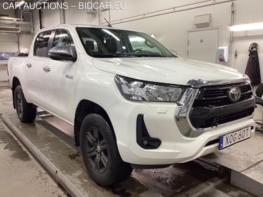 Toyota Hilux DH 2.4 150 AWD Aut Hero Drag Defa Varmare