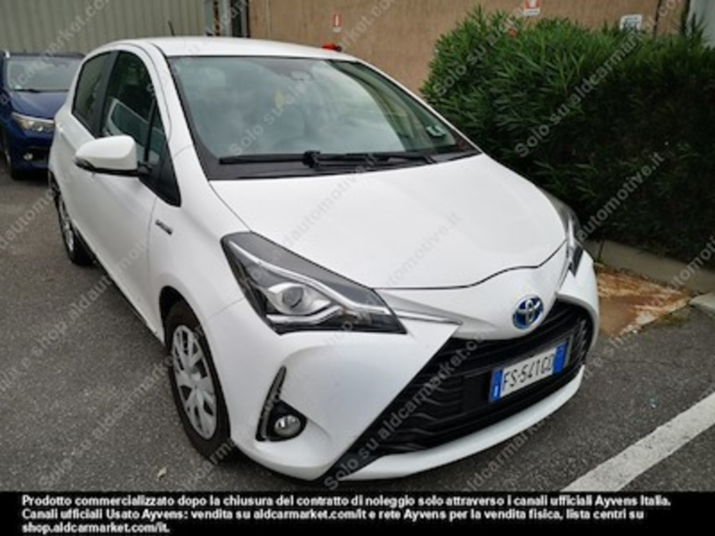 Toyota yaris 1.5 hybrid active hatchback -