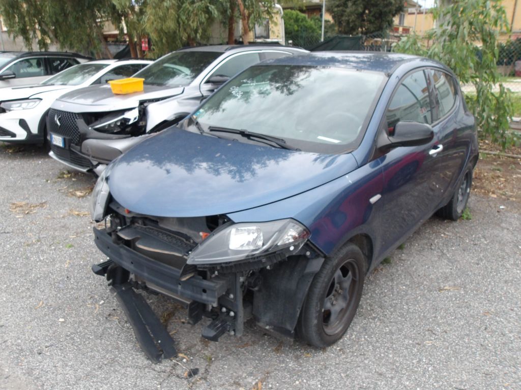 Lancia Ypsilon 1.0 firefly hybrid Gold s&amp;s 70cv 5p.ti, 2023