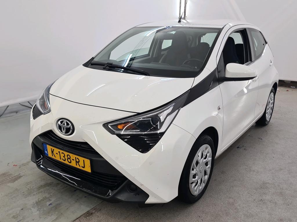Toyota Aygo 1.0 VVT-I X-PLAY, 2021