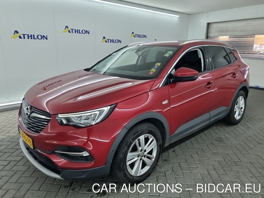 Opel Grandland x 1.2 TURBO S&amp;S 96KW BUS. EXECUTIVE AUTO 5D, 2020