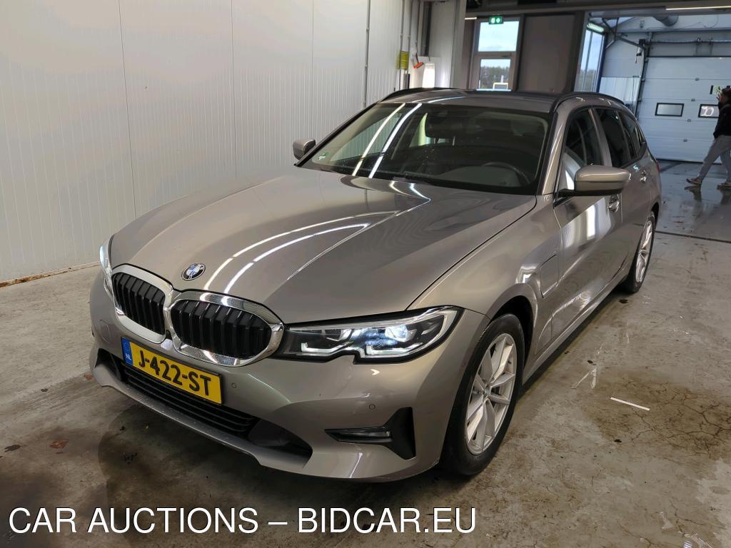 BMW 330 eA 215kW touring, 2020