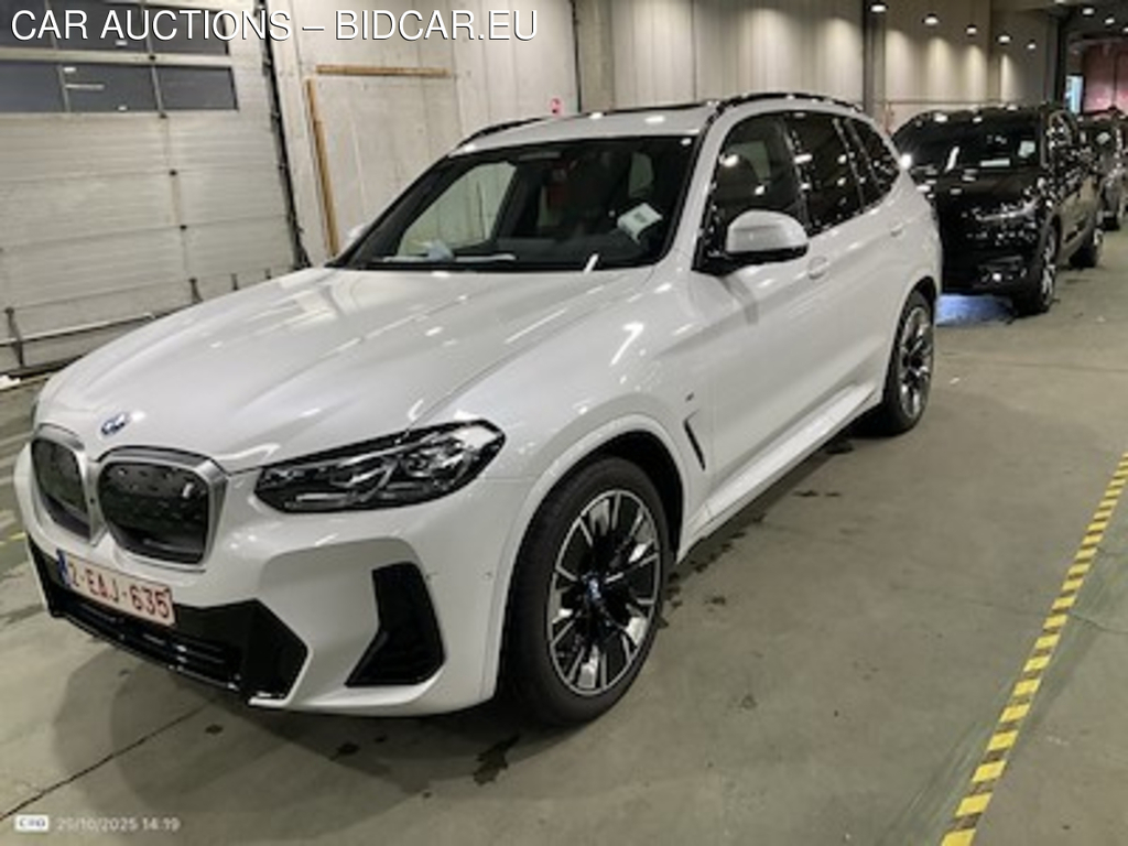 BMW IX3 80KWH AUTO