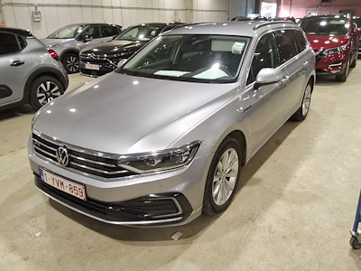Volkswagen Passat 1.4 TSI MSQ VARIANT GTE BUSINESS