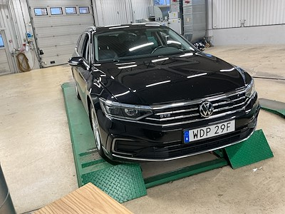 Volkswagen Passat GTE SC Executive Drag Varmare Head-Up