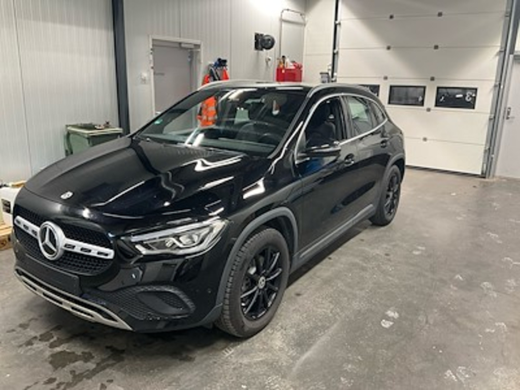 Mercedes-Benz GLA 2.0 220 D Business Dct UA!
