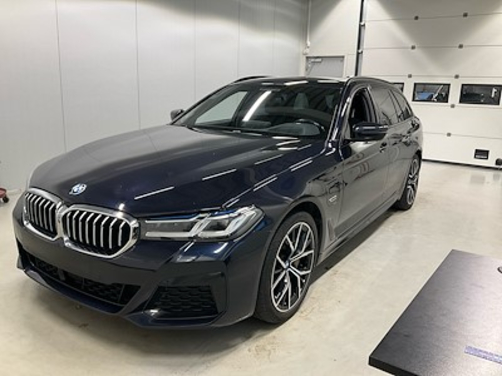 BMW Series 5 530e Touring F M Sport Plus UA!