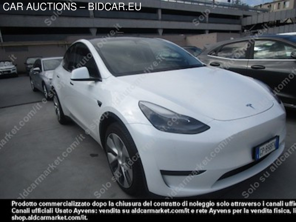 Tesla model Y 50 kwh rwd -