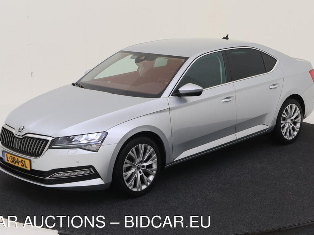 Skoda Superb 1.5 TSI 150PK DSG BUSINESS EDITION PLUS FUNCTIE TREKHAAK, 2021