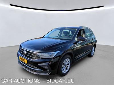 Volkswagen Tiguan 1.5 TSI 150PK DSG LIFE BUSINESS WINTER MULTIMEDIA, 2020