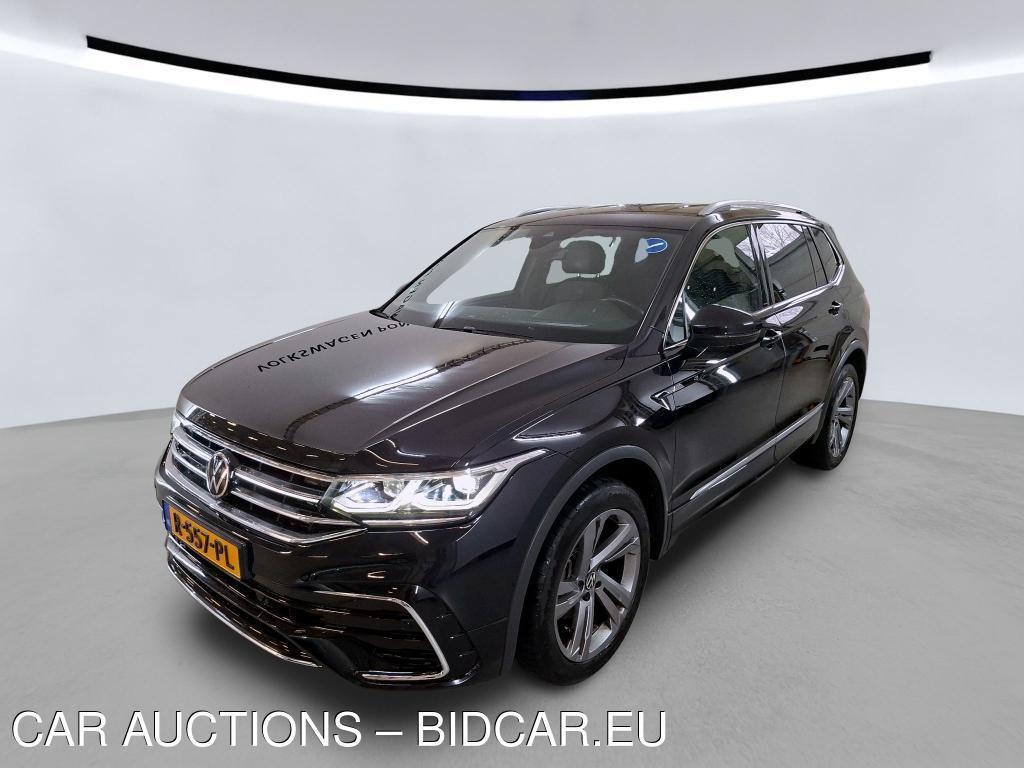 Volkswagen Tiguan all space 1.5 TSI 150PK DSG R-LINE BUSINESS+ MULTIMEDIA WINTER TREKHAAK, 2022