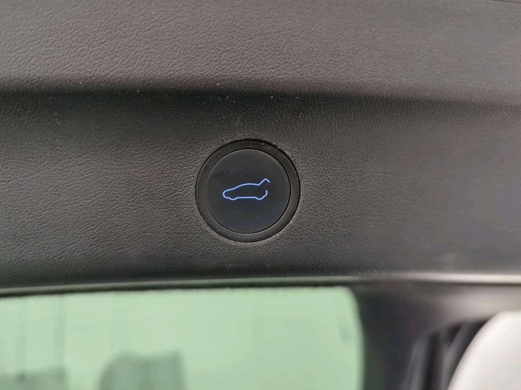 Tesla Model Y 75KWH LONG RANGE DUAL MOTOR AUTO 4WD