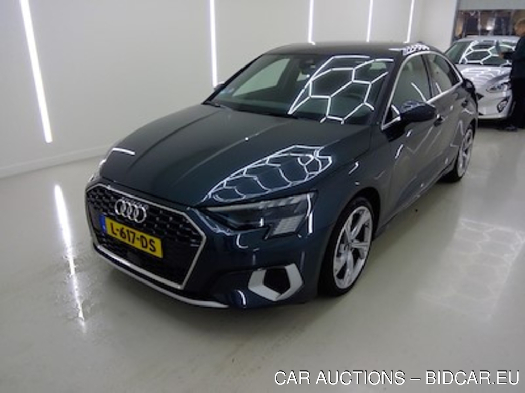 Audi A3 limousine 35 TFSI S tronic edition one 4d