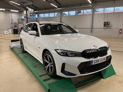 BMW Series 3 330e xDrive Touring M Sport HiFi Rattvarme