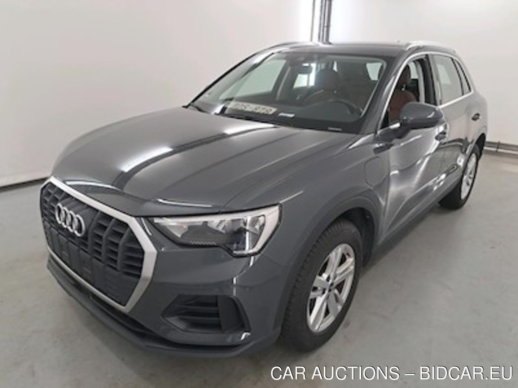 Audi Q3 1.4 45 TFSI E S TRONIC