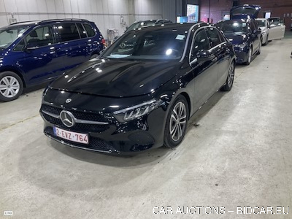 Mercedes-Benz A-CLASS 2.0 A 180 D BUSINESS LINE DCT