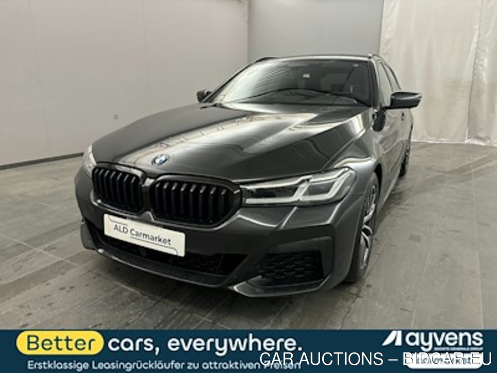 BMW 5er BMW 520d xDrive Touring Aut. Kombi, 5-turig, Automatik, 8-Gang