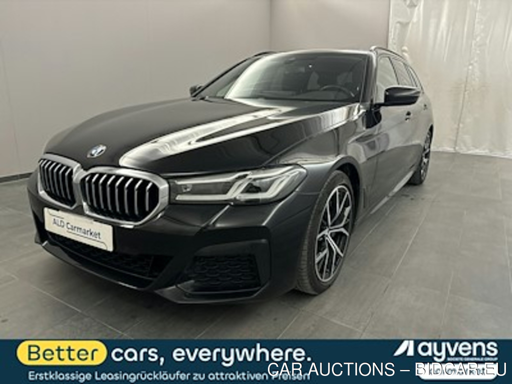 BMW 5er BMW 530d xDrive Touring Aut. Kombi, 5-turig, Automatik, 8-Gang