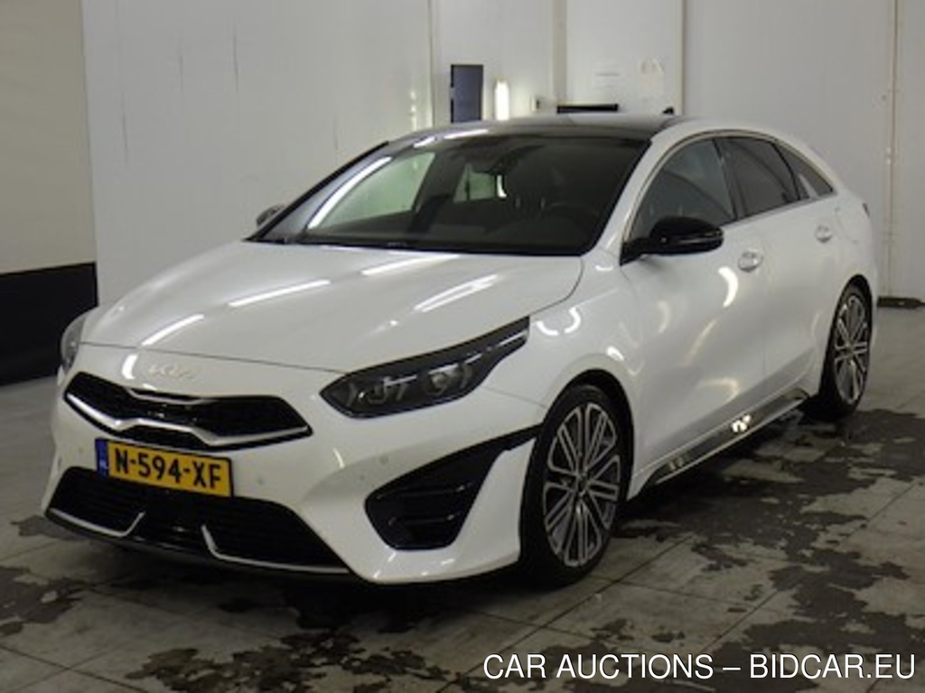 Kia ProCeed 1.5 T-GDi DCT7 GT-PlusLine glazen dak 5d