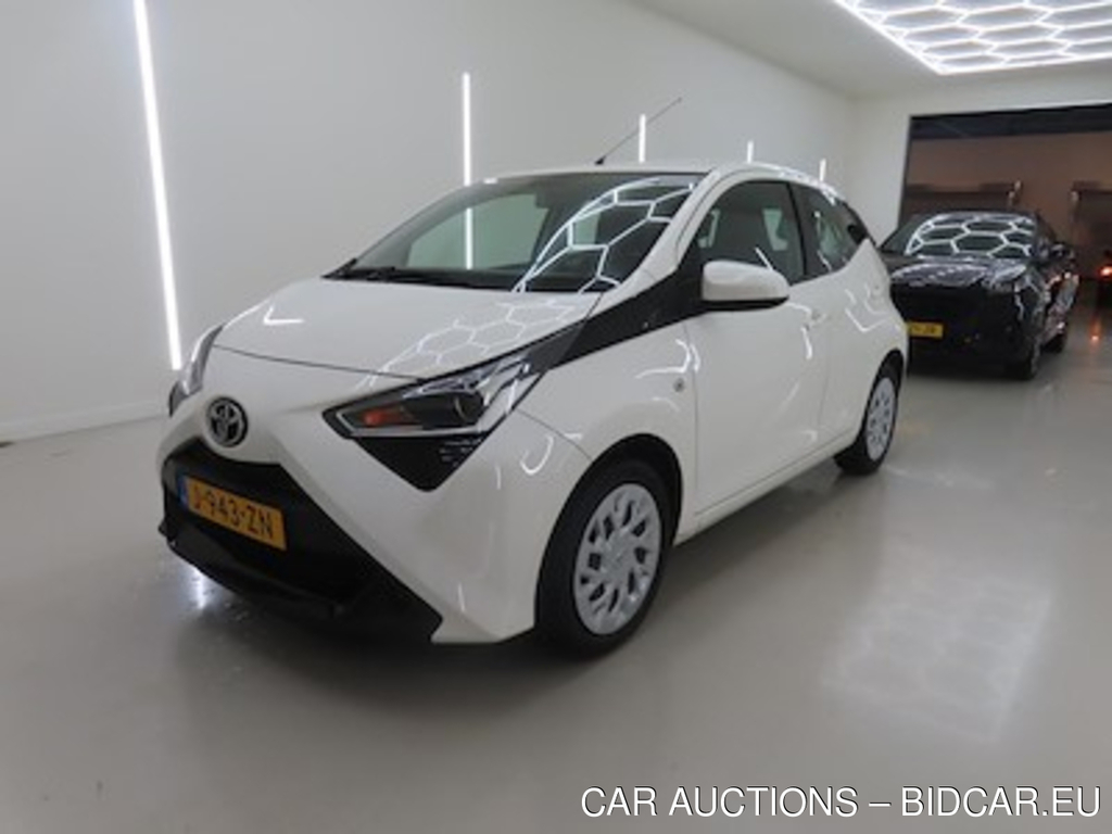 Toyota Aygo 1.0 VVT-i x-play 5d HPL