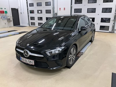 Mercedes-Benz A-KLASSE 2.0 A 200 D Business DCT UA!