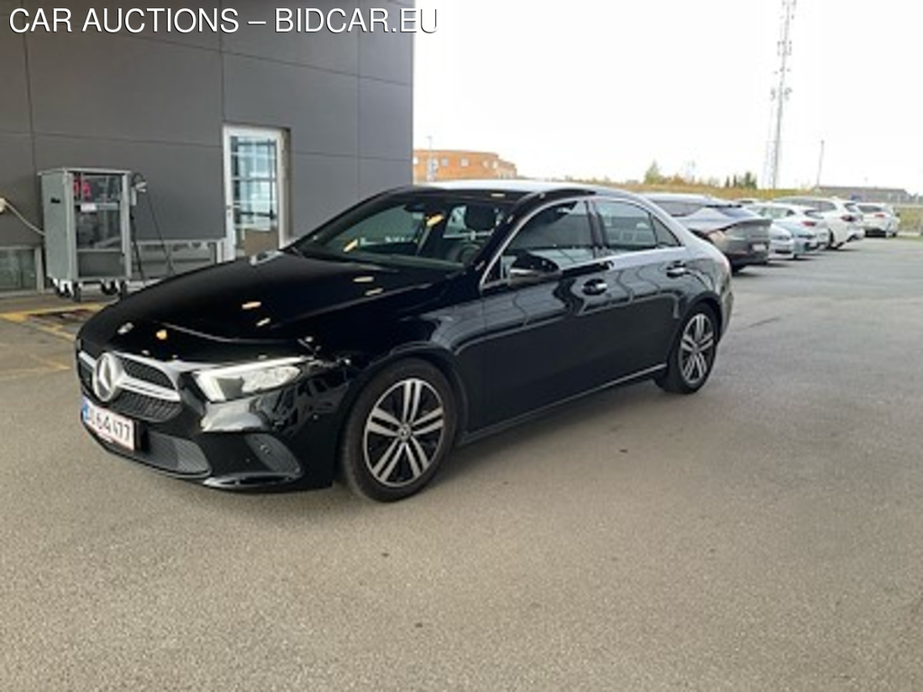 Mercedes-Benz A-KLASSE 2.0 A 220 D Business DCT UA!