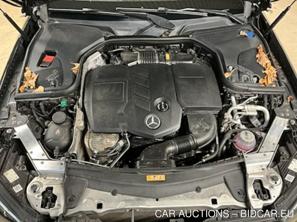 Mercedes-Benz E-Class 300 de T 4MATIC Avantgarde Drag Kamera