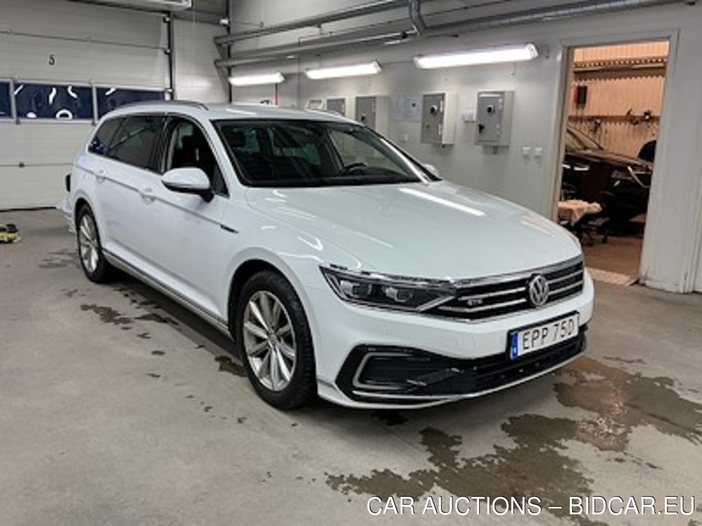 Volkswagen Passat GTE SC Executive Drag Varmare