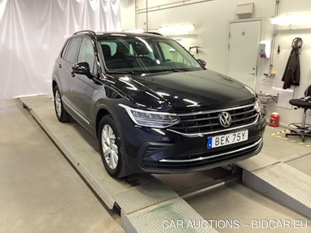 Volkswagen TIGUAN TSI 150 Navigation Discover Pro PDC