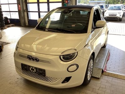 Fiat 500e C, 2023