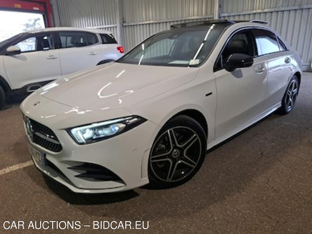 Mercedes-Benz Classe A Classe A Berline 250 e 160+102ch AMG Line 8G-DCT