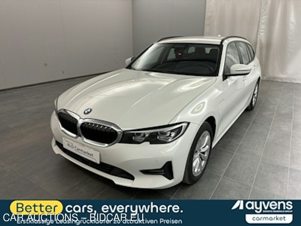BMW 3er BMW 330e Touring xDrive Aut. Advantage Kombi, 5-turig, Automatik, 8-Gang