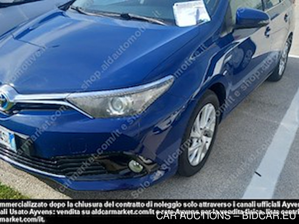 Toyota auris touring sports hybrid business -