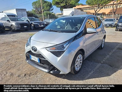 Toyota aygo connect 1.0 vvt-i x-play -