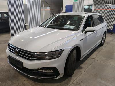 Volkswagen Passat VARIANT 2.0 TDI SCR DSG Business, 2022