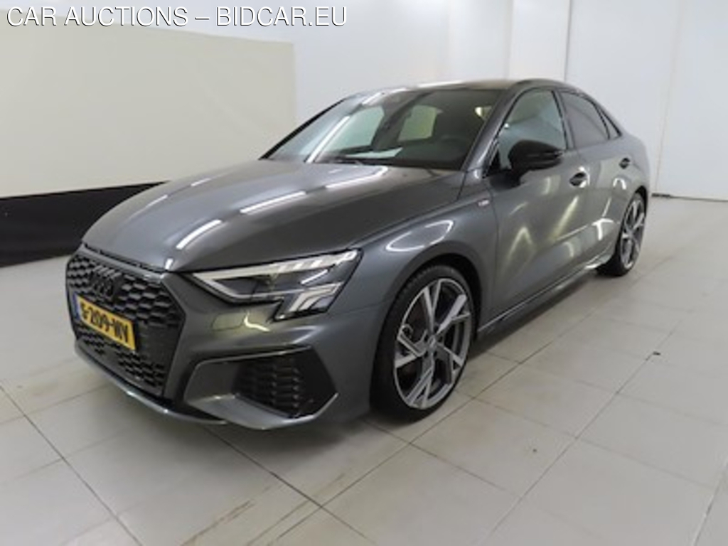 Audi A3 limousine 30 TFSI S tronic S edition