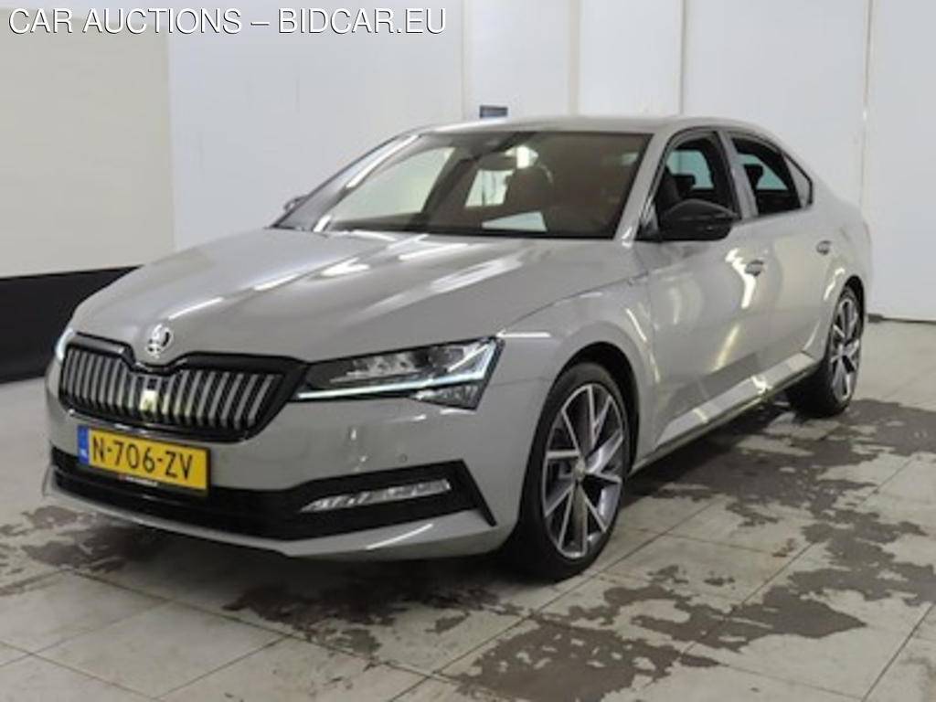 Skoda SUPERB 1.4 TSI PHEV DSG Sportline Business 5d
