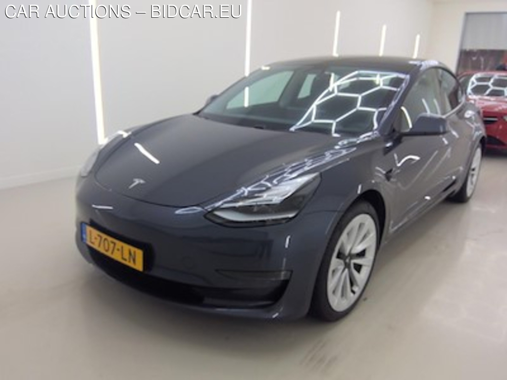Tesla Model 3 Long Range Dual Motor AWD 4d