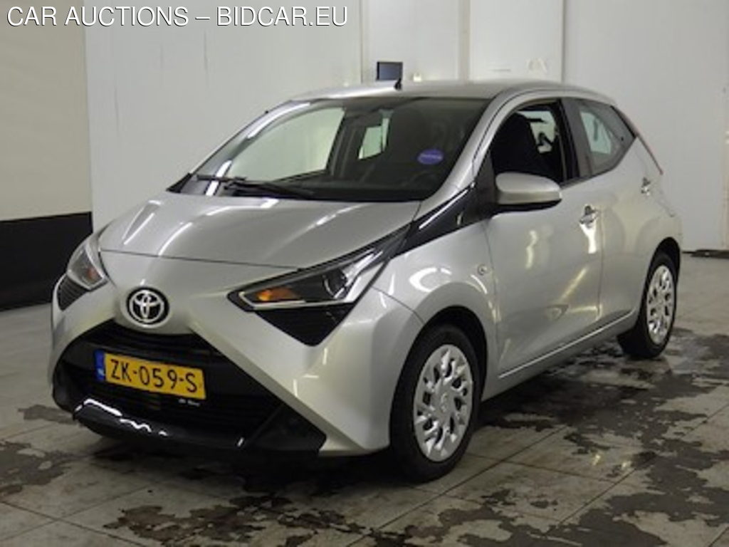 Toyota Aygo 1.0 VVT-i ActieAuto 5d x-play