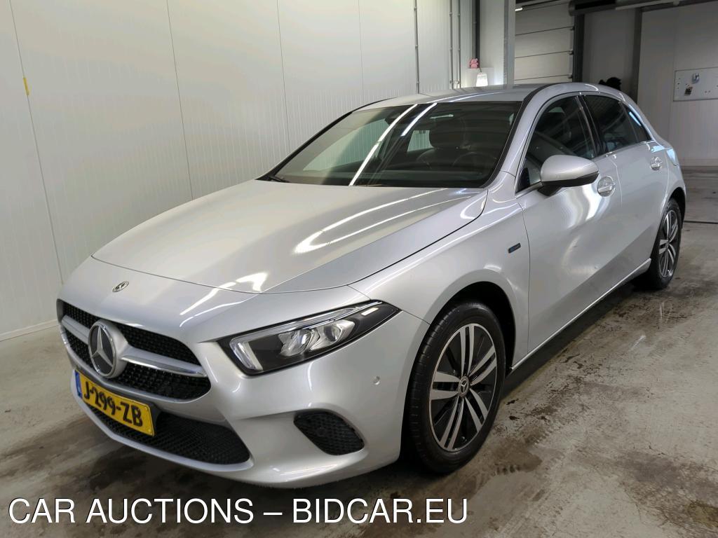 Mercedes-Benz A250 e 1.3 160kW Bus.Sol. Luxury Limited DCT, 2020