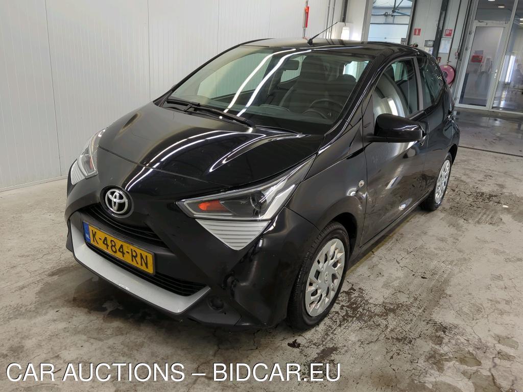 Toyota Aygo 1.0 VVT-i 53kW X-Play, 2021