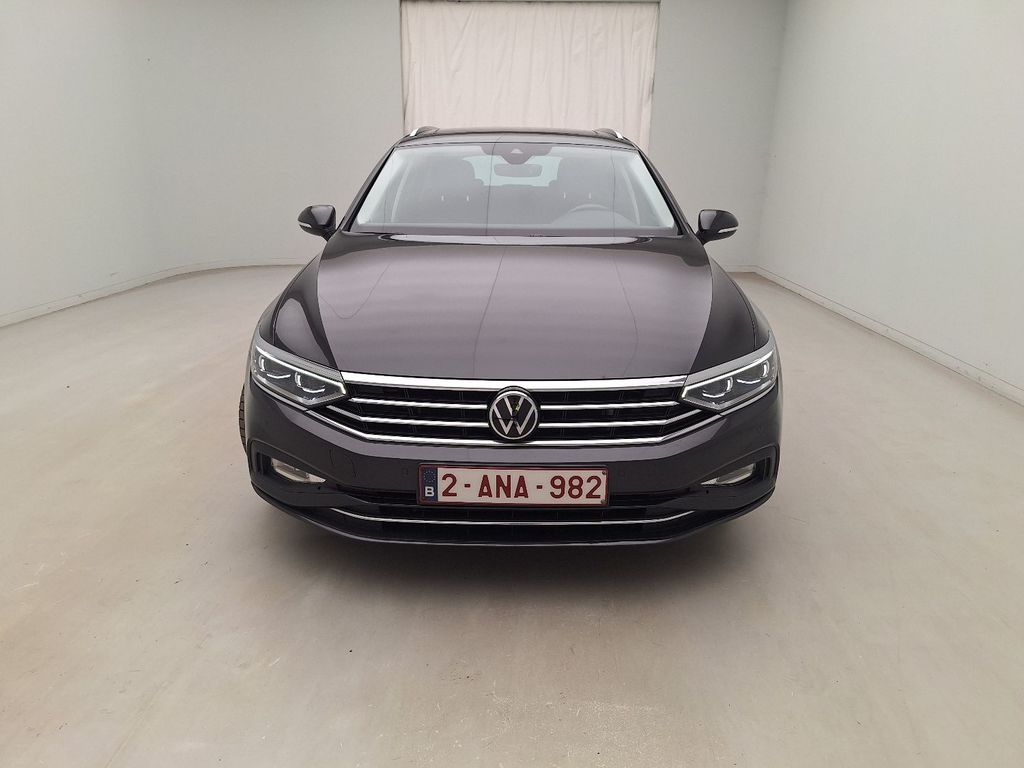 Volkswagen Passat-variant- VARIANT FL19. VOLKSWAGEN PASSAT VARIANT 2.0 TDI SCR 110KW STYLE, 2021